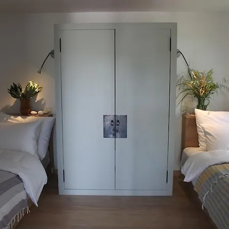 Terra Zoe Bed & Breakfast Sokakagzi